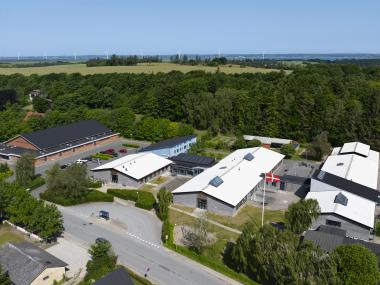 Luftfoto af Farstrup Skole